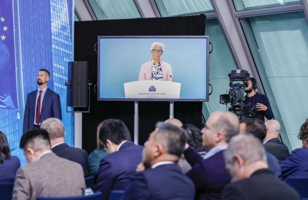 广源优配 欧洲央行下调利率应对美关税战